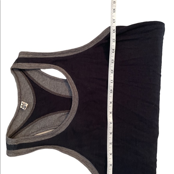 Under Armour Gray & Black Women’s Racerback Loose Sleeveless Tank Top XS - Picture 4 of 6